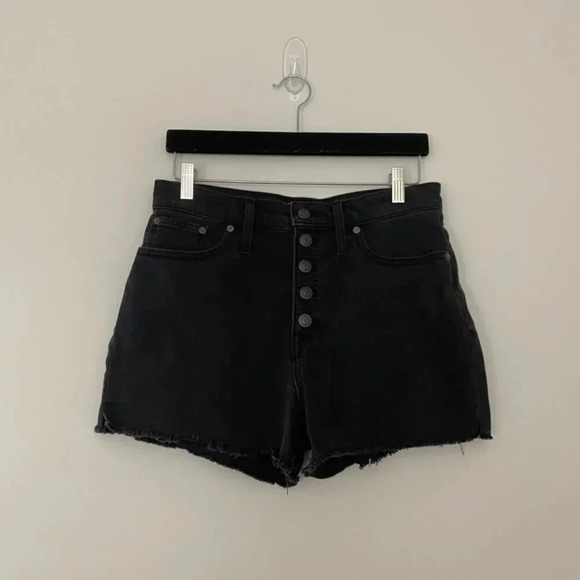Madewell High Rise Denim Boyshorts in Faded Black Button Through Size 29 - Picture 1 of 5